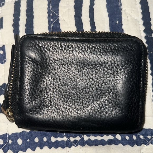 Marc Jacobs M0013054 Zip Around Mini Wristlet Leather Black Wallet - Picture 2 of 2